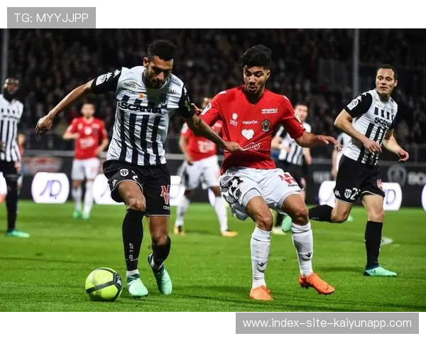 欧洲足球联赛强队轮番亮相,积分榜变动不断,欧洲足球主流联赛 欧洲足球联赛强队轮番亮相,积分榜变动不断,欧洲足球主流联赛